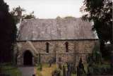 Yr eglwys o'r de - The church from the south